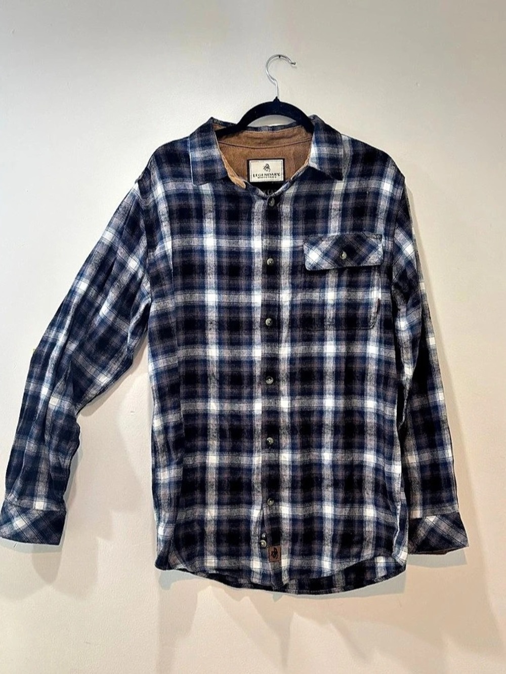 Legendary Whitetails Buck Camp Flannel Shirt Plaid Cotton Medium